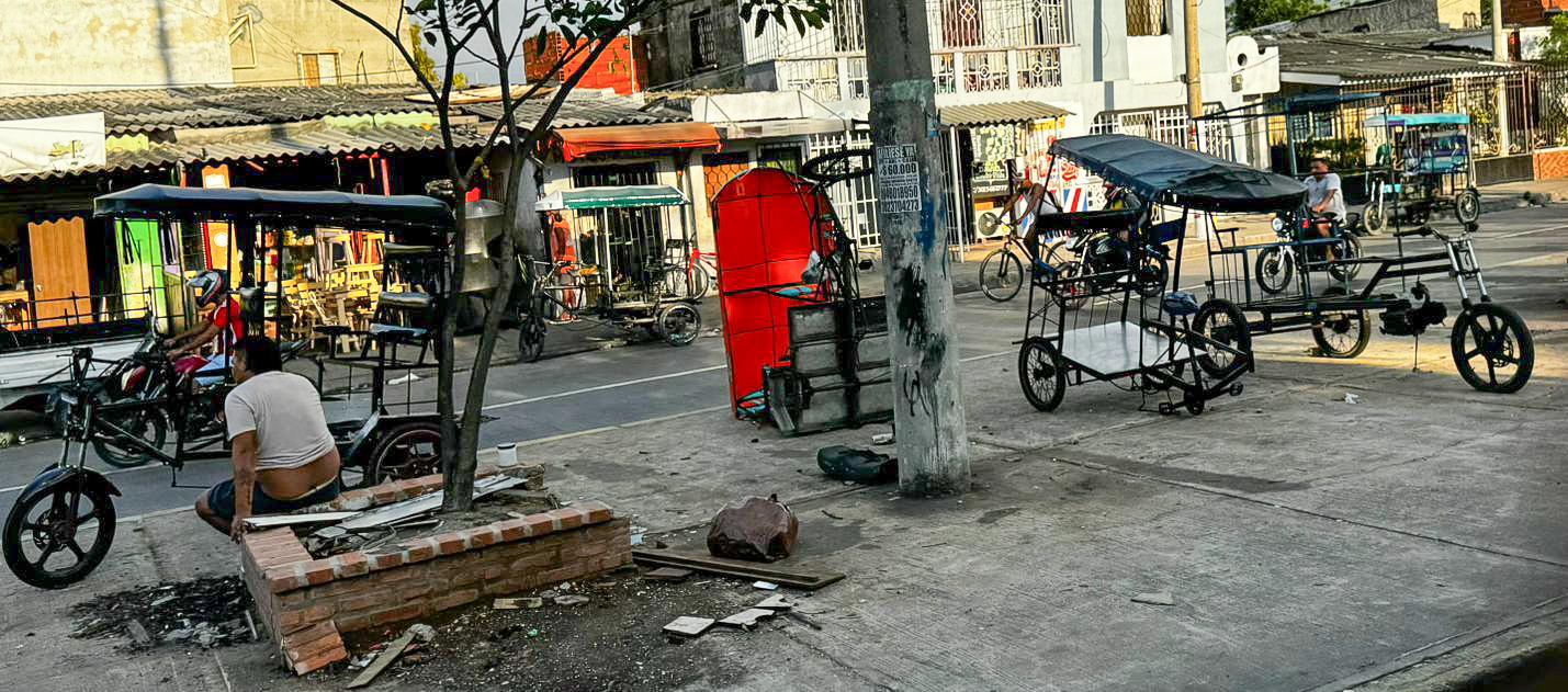 Calle 17 donde se realiza la construcción de 'Los transformers'. 