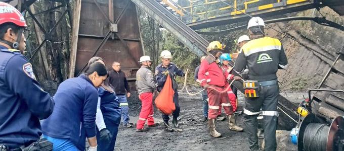 Los organismos de socorro en el lugar de la emergencia. 