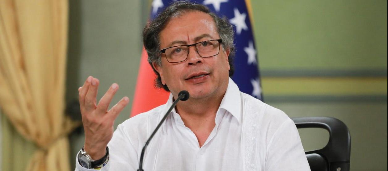 Presidente Gustavo Petro rechazó la decisión del Gobierno de Bolivia de sacar a la embajadora Elizabeth García.