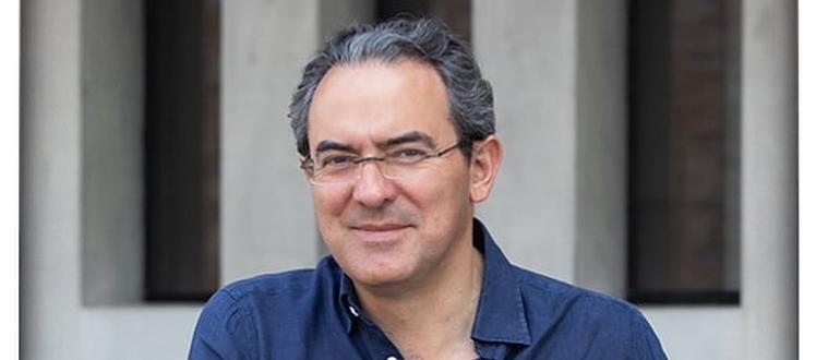 El escritor Juan Gabriel Vásquez habló sobre el impacto de las redes sociales en la literatura.