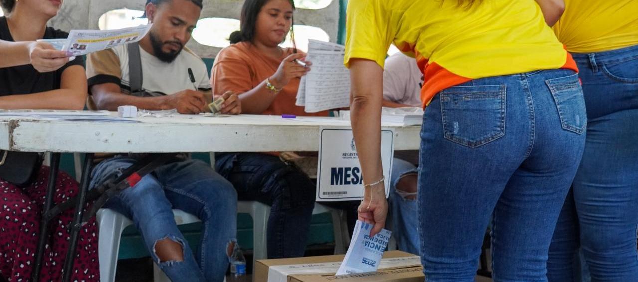 Mesa de votación en Barranquilla.