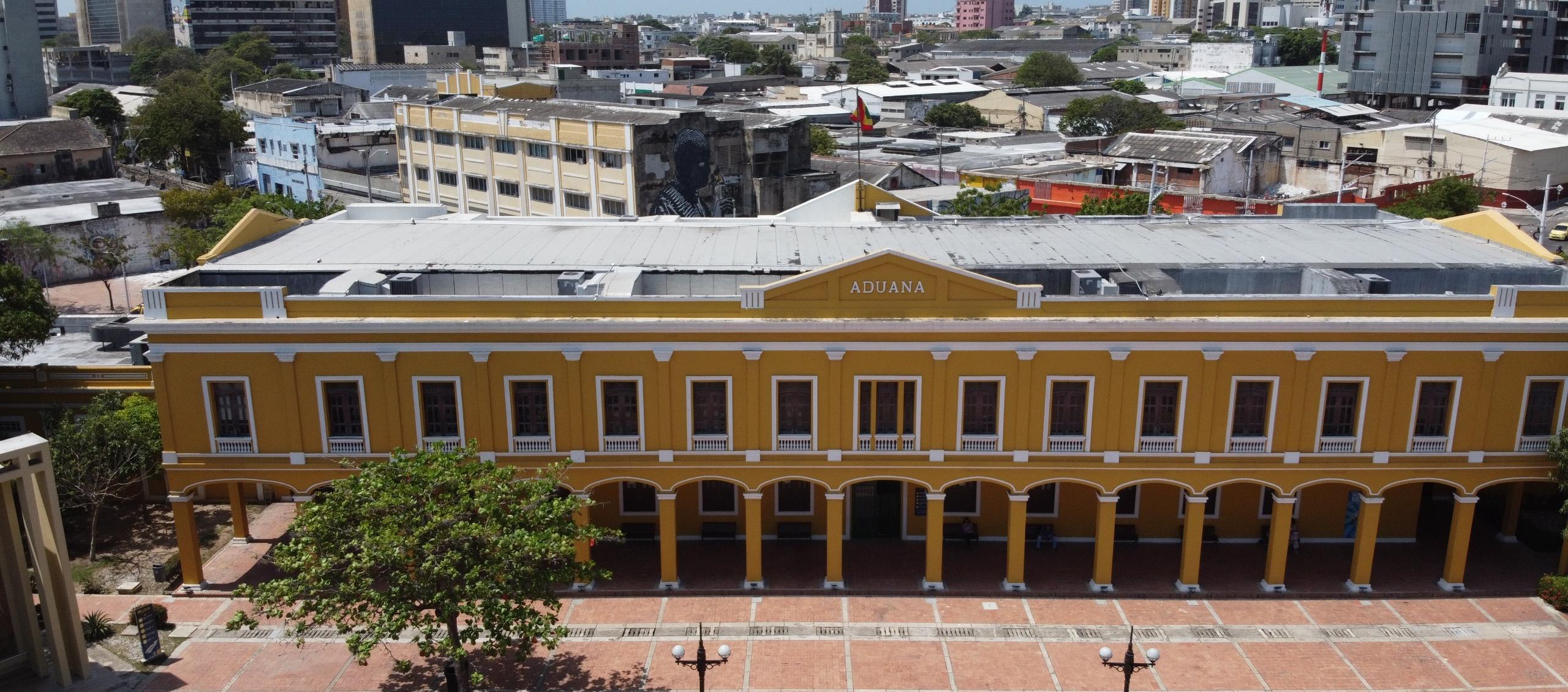 La Aduana. 