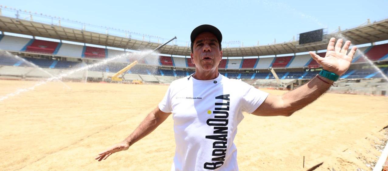 El alcalde Alejandro Char recorrió las obras del estadio junto a Zona Cero.