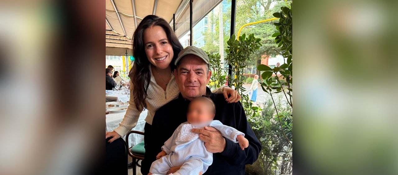Clemencia junto a su padre Germán Vargas Lleras. 