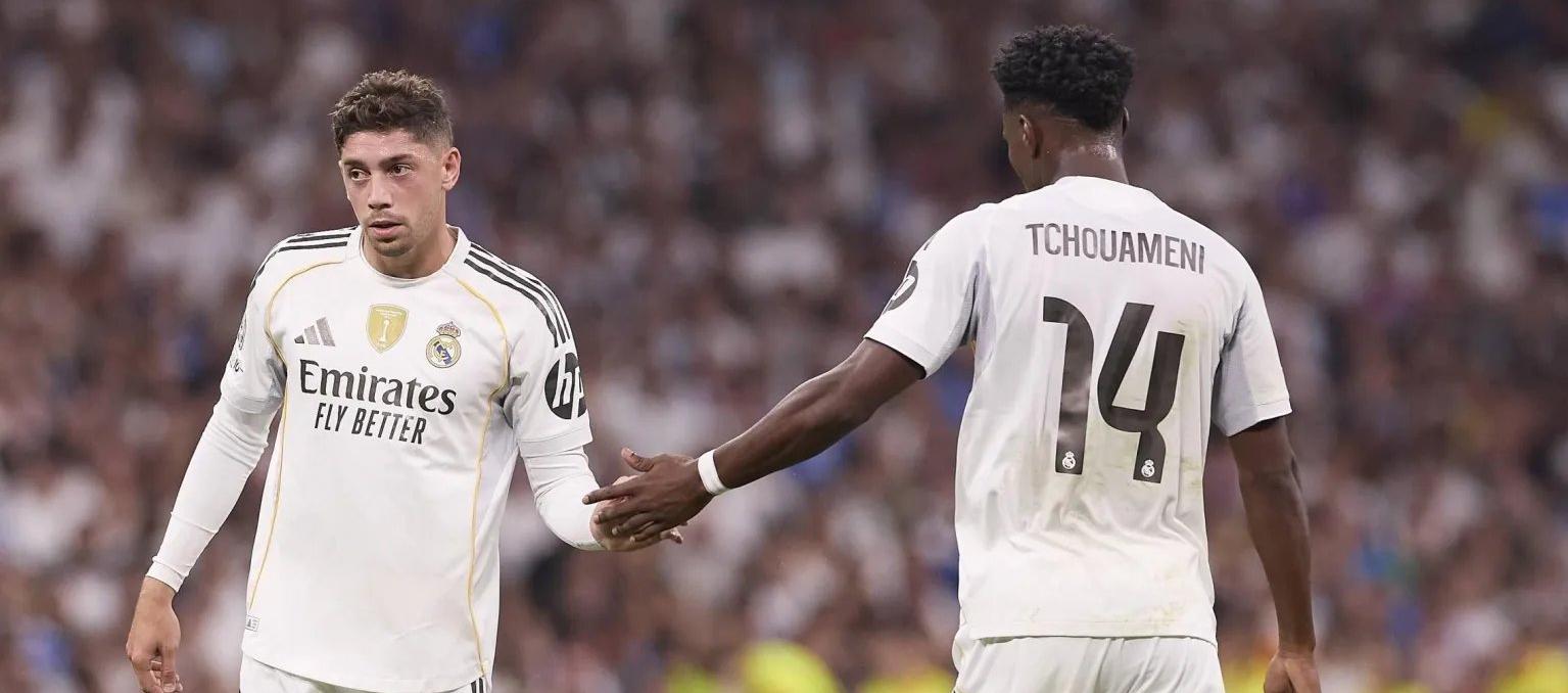 Fede Valverde y Aurélien Tchoaumeni, jugadores del Real Madrid.