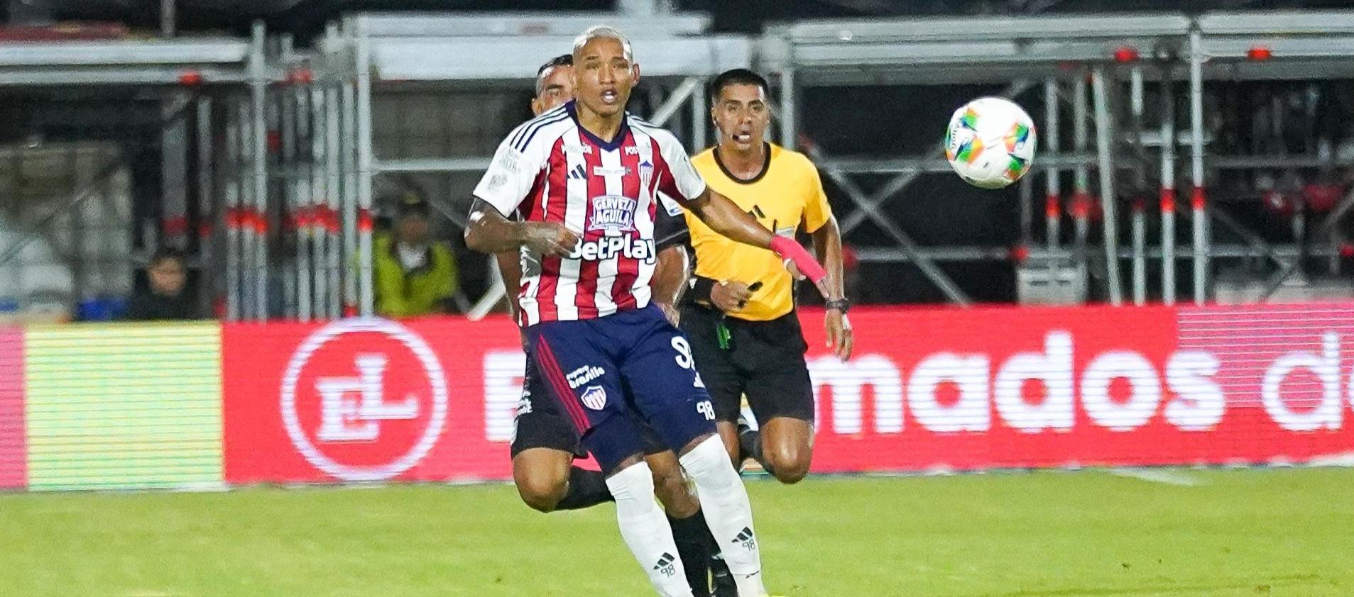 Jermein Peña reaparecerá con Junior tras su expulsión ante Sporting Cristal en Copa Libertadores. 