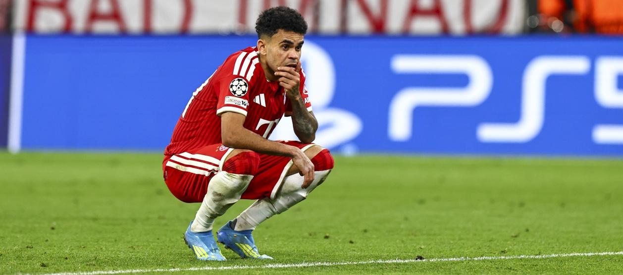 La tristeza de Luis Díaz tras la eliminación del Bayern Múnich de la Liga de Campeones.