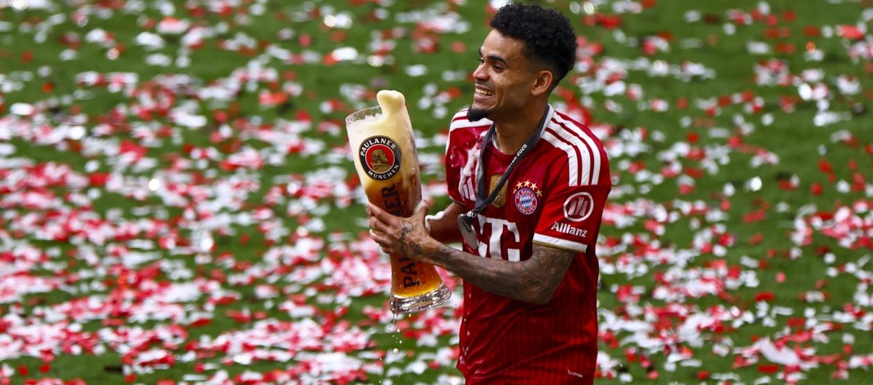 Luis Díaz en la celebración del título de la Bundesliga con el Bayern.