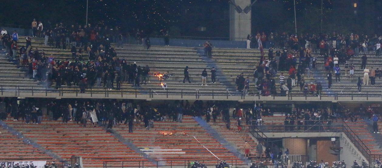 Los desórdenes presentados en la tribuna norte del estadio Atanasio Girardot.