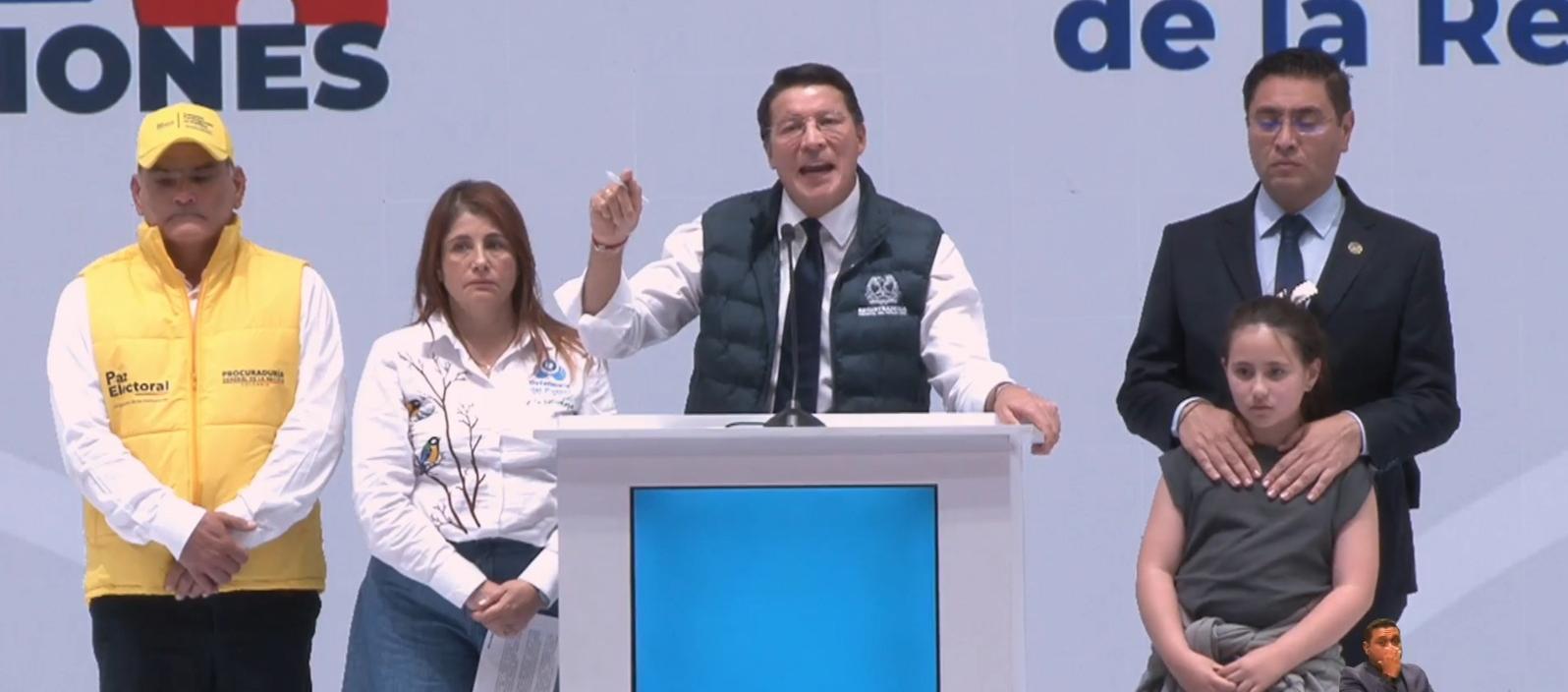 Registrador Nacional Hernán Penagos. 