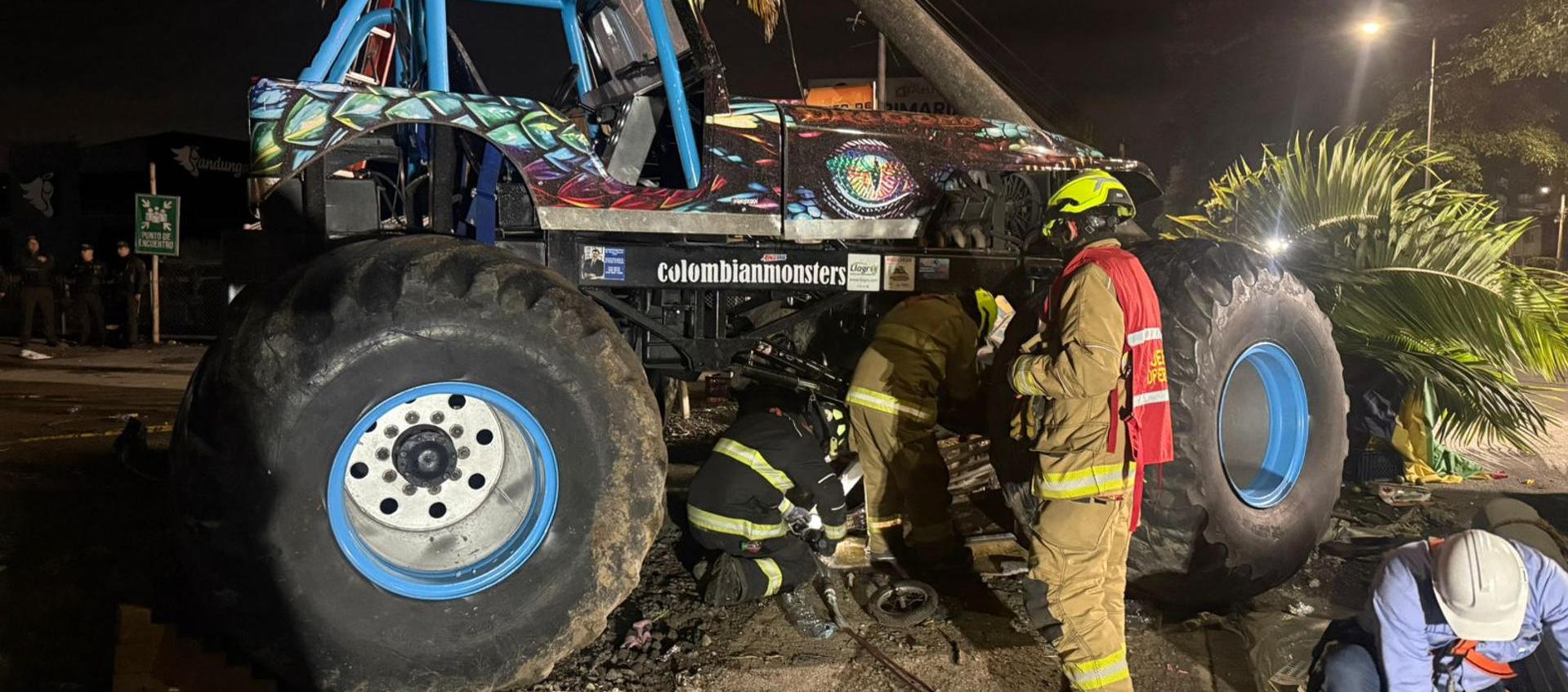 La conductora perdió el control del vehículo y se salió de la pista llevándose por delante a decenas de personas. 