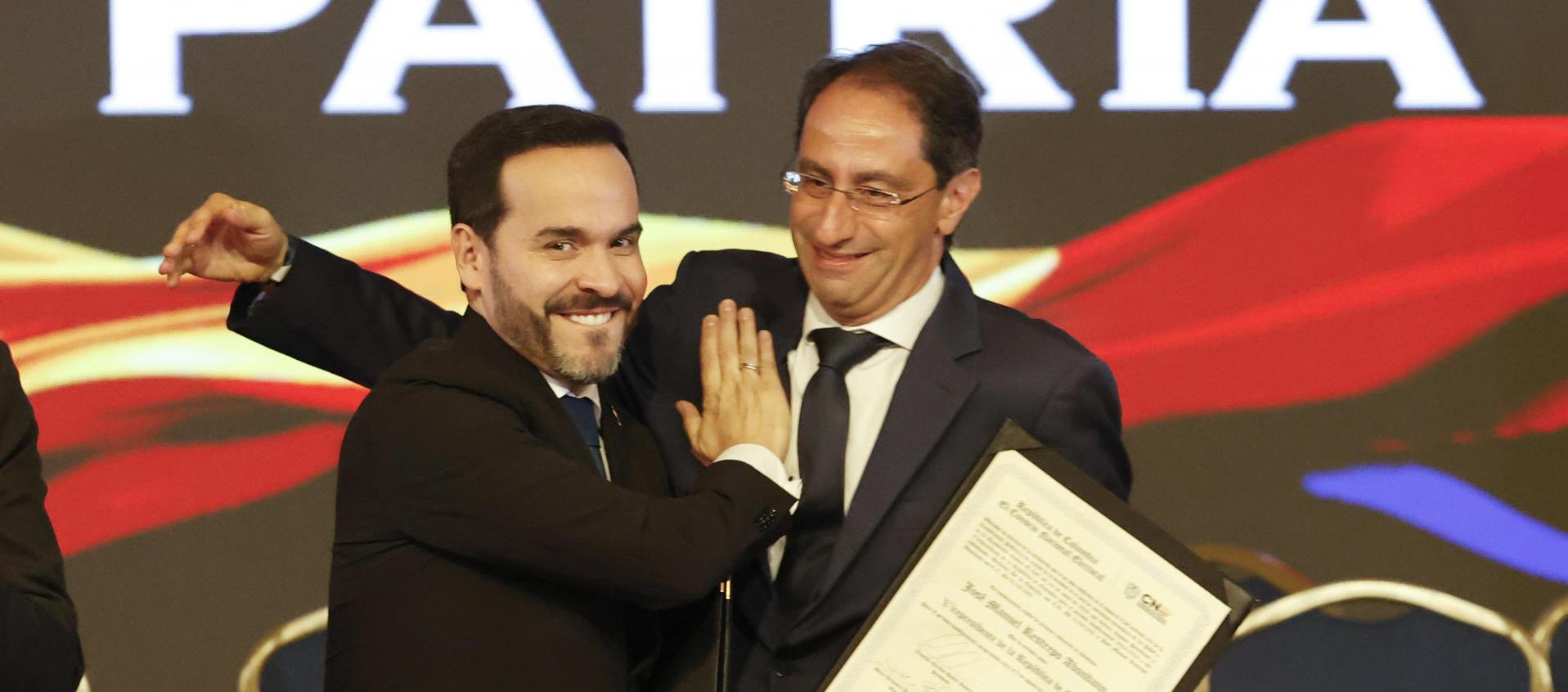 Abelardo De La Espriella y el vicepresidente José Manuel Restrepo.