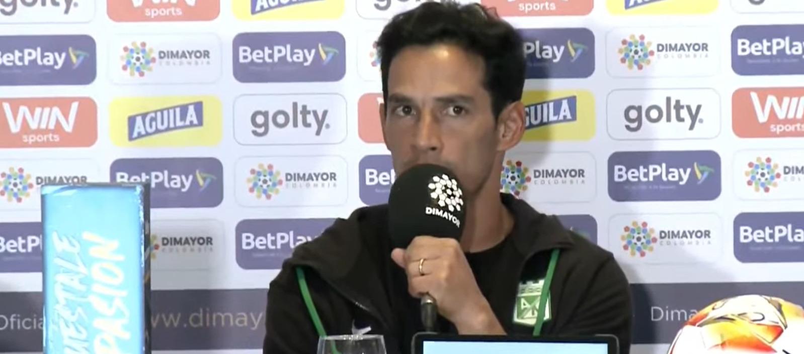 El técnico de Atlético Nacional, Diego Arias.