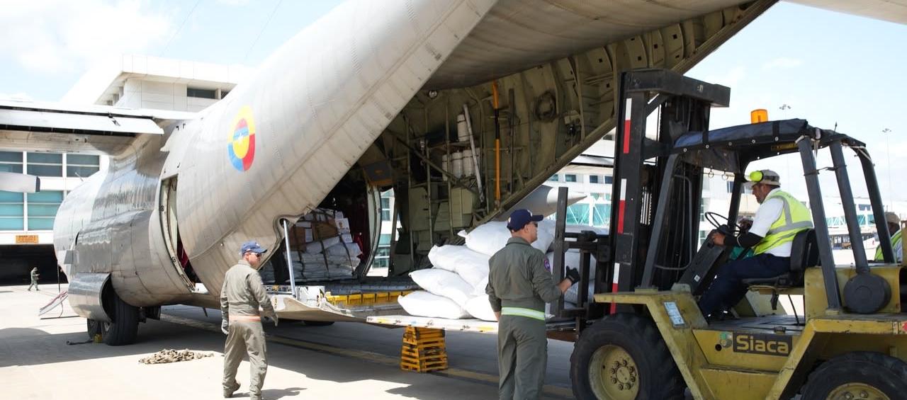 Avión de la Fuerza Aeroespacial Colombiana que traerá a compatriotas residentes en Venezuela