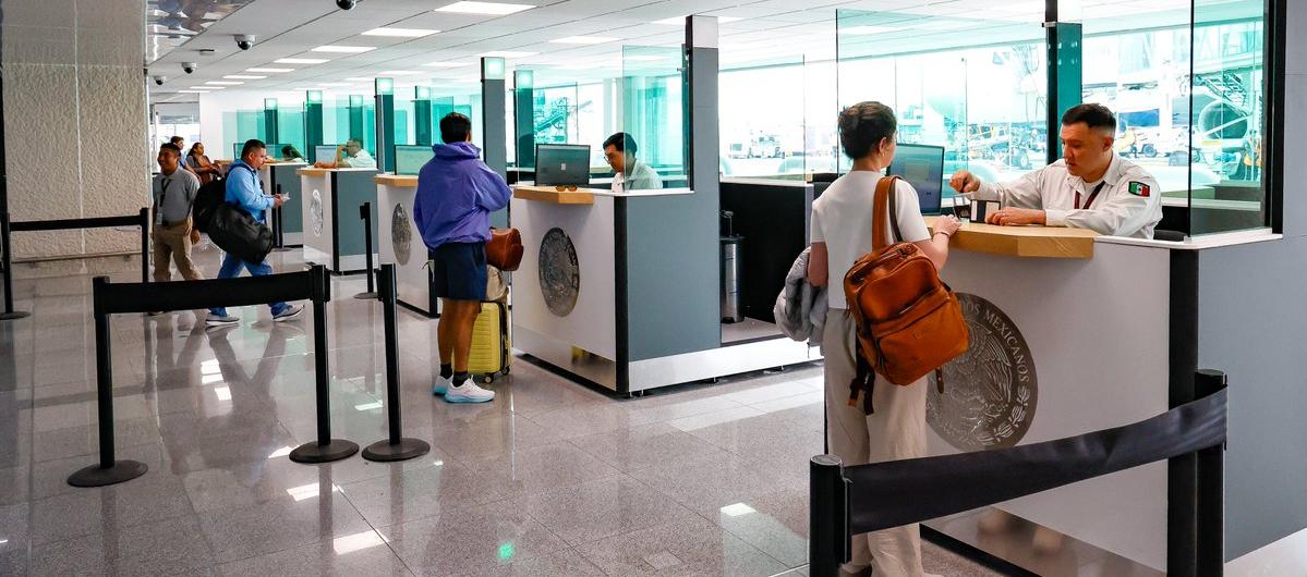 Aeropuerto de Ciudad de México a pocas horas de que inicie el Mundial 2026. 