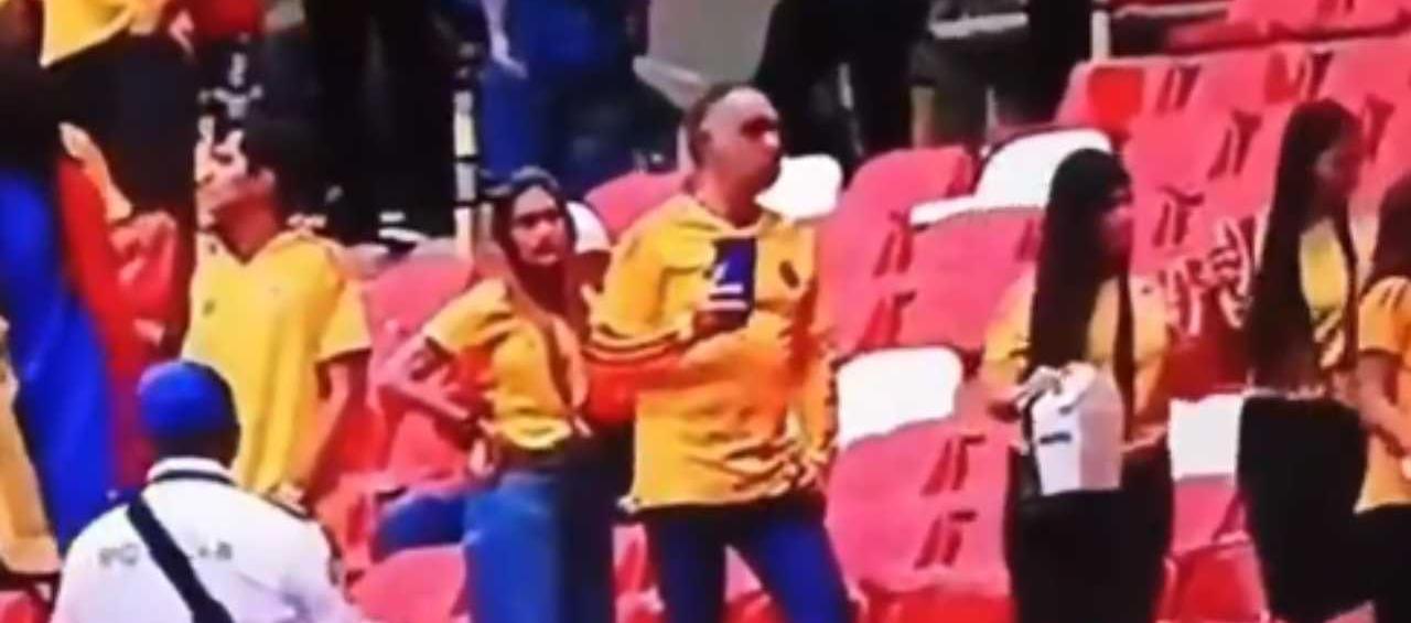Carlos Pinedo en el estadio Azteca.