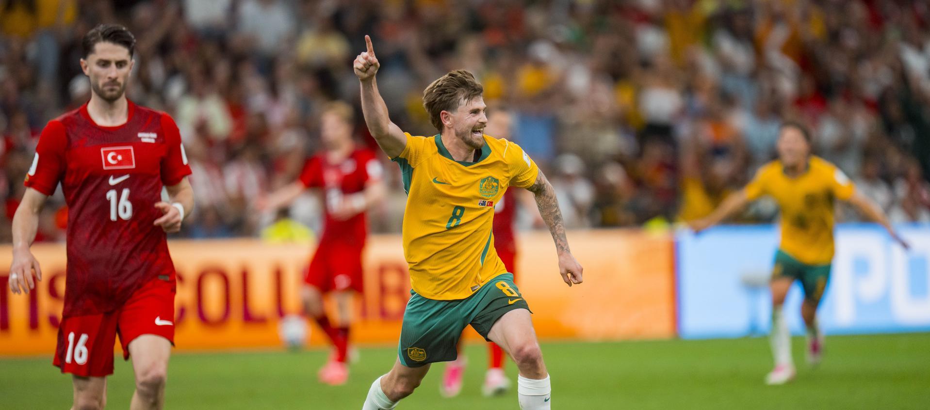 Connor Metcalfe anotando para Australia.