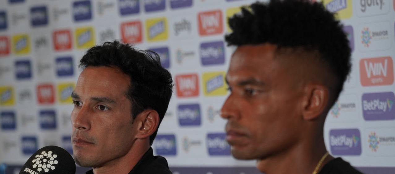 Diego Arias y el capitán William Tesillo