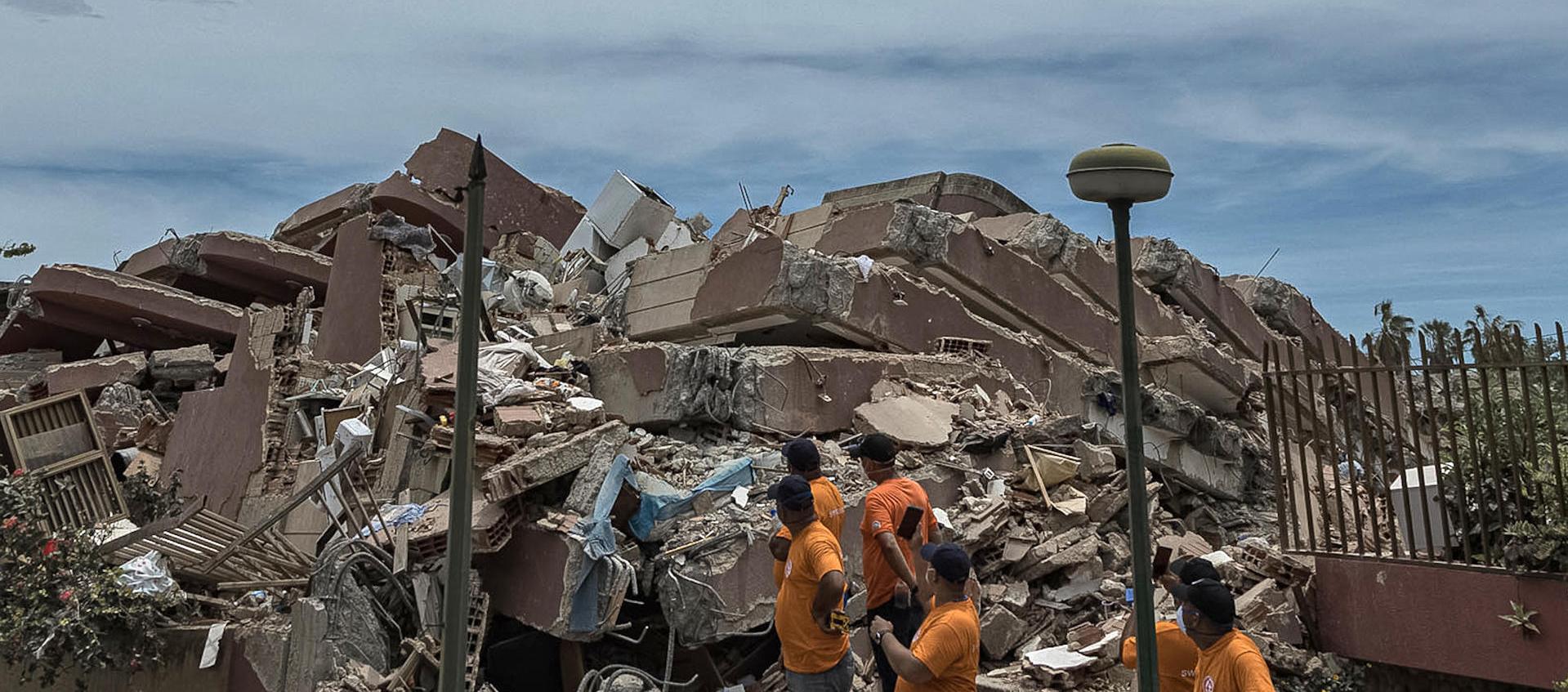 Escombros y labores de rescate