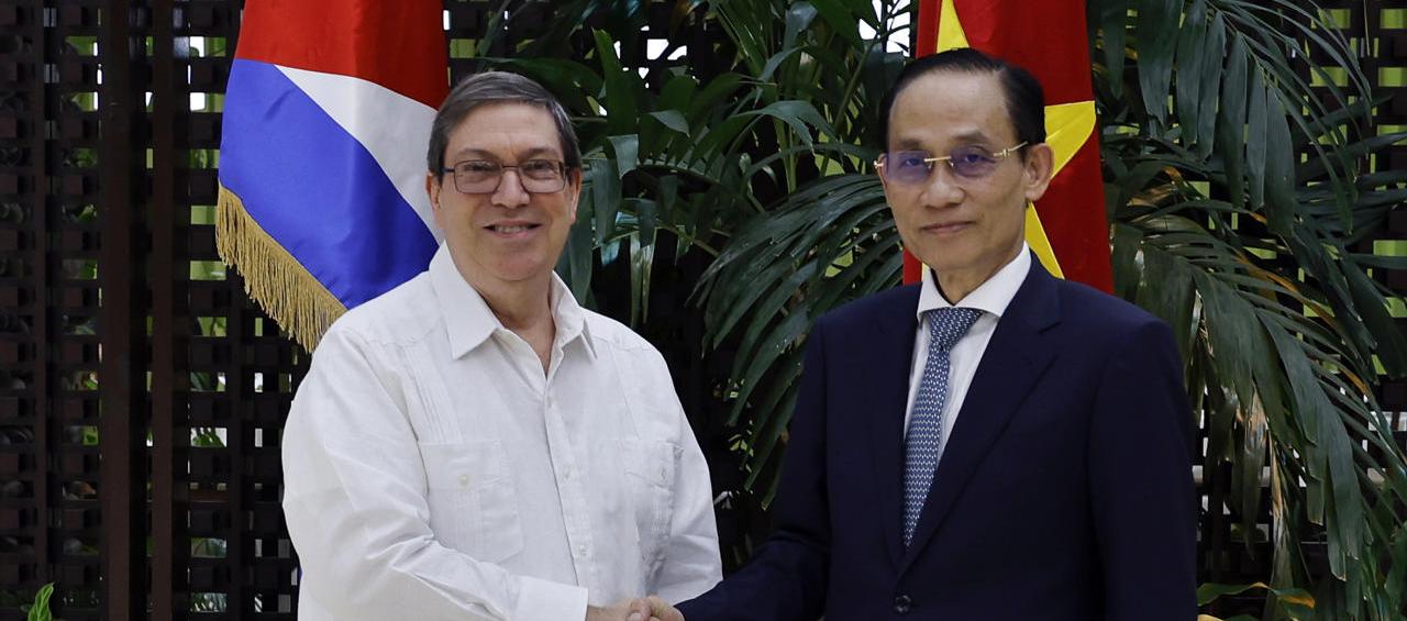 Cuba resalta los "sólidos lazos" con Vietnam y la solidaridad de ese país con la isla