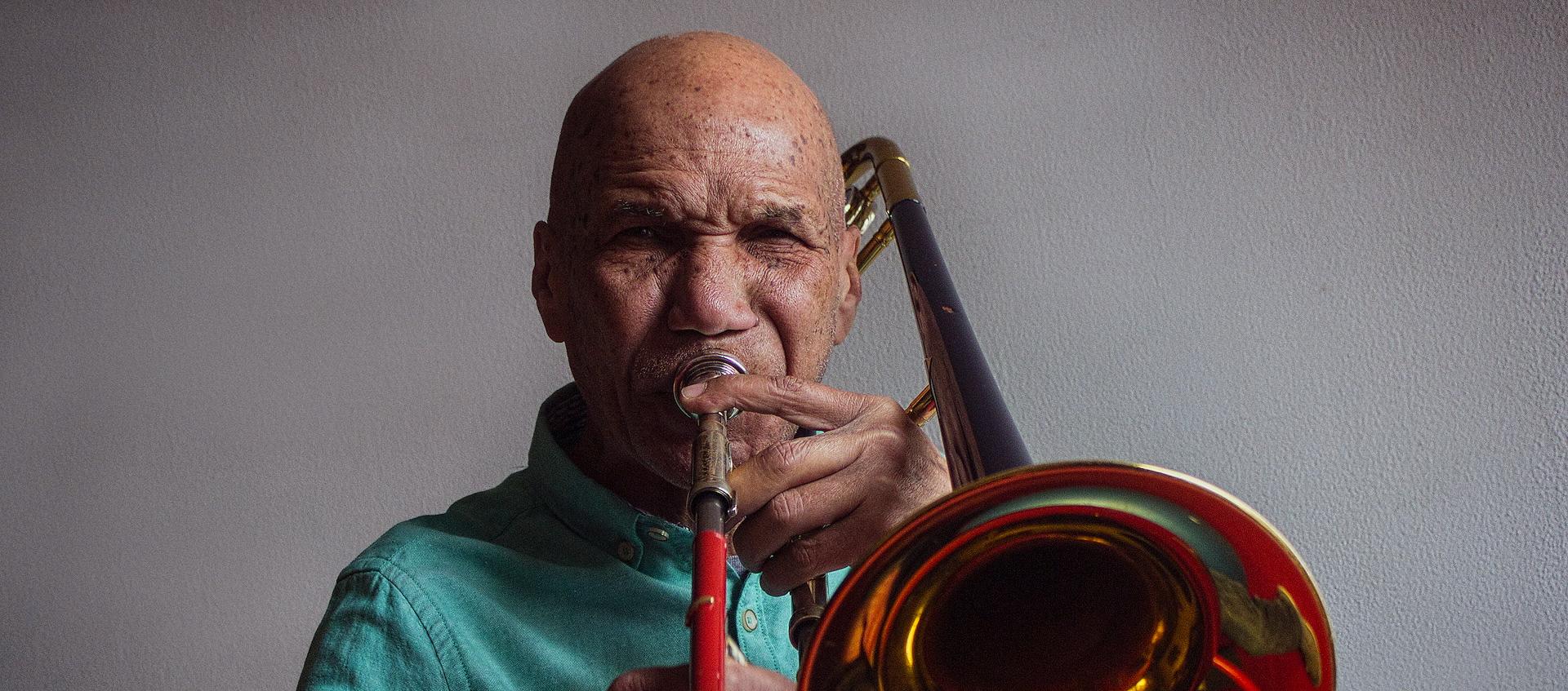 El trombonista Gustavo García, 'El pantera'