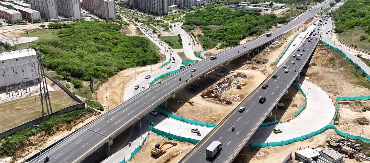 Intercambiador vial de Alameda del Río.