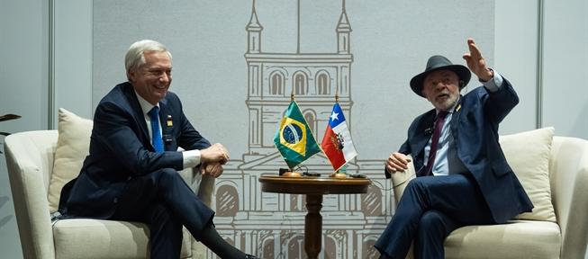 Lula se reúne con Kast para reforzar los lazos económicos y lo invita a visitar Brasil