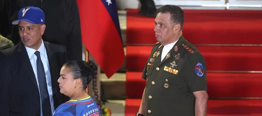 El ministro de Defensa de Venezuela, Gustavo González López.