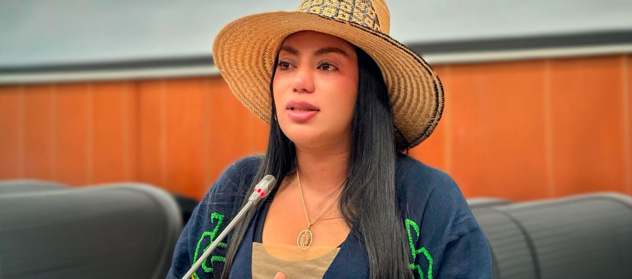 La senadora Martha Peralta. 