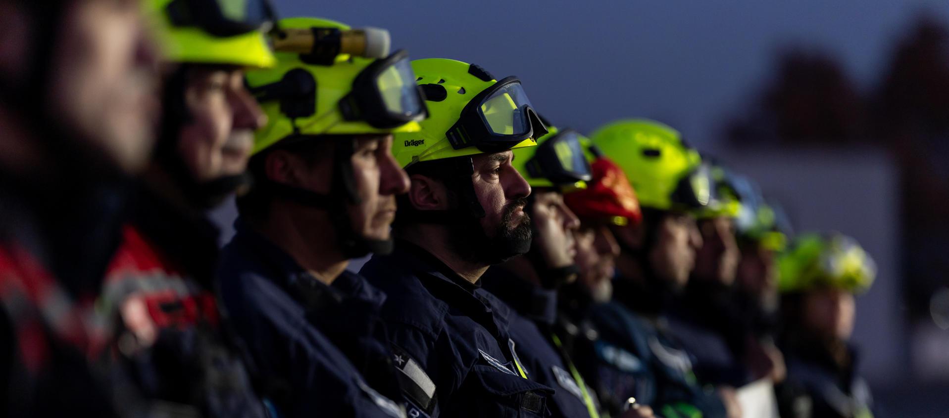 Unidad Especializada de Bomberos, USAR boCH, se preparan para embarcar rumbo a Venezuela