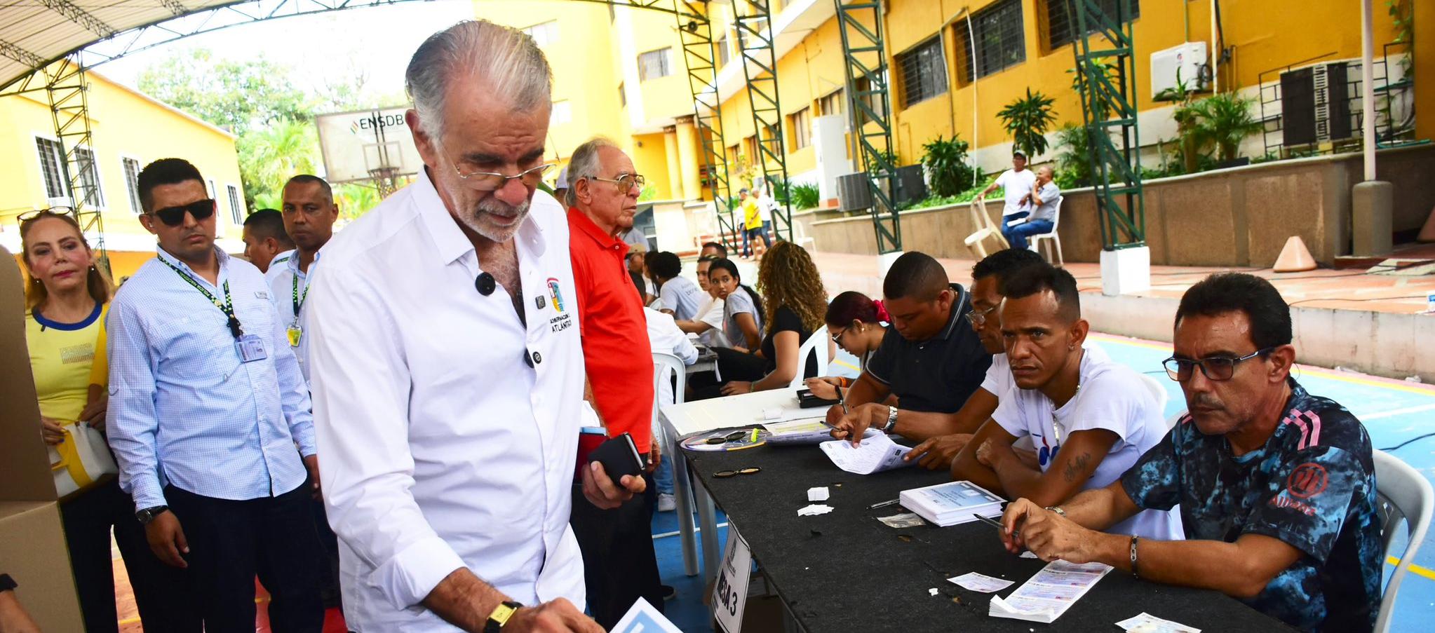 El Gobernador del Atlántico, Eduardo Verano.