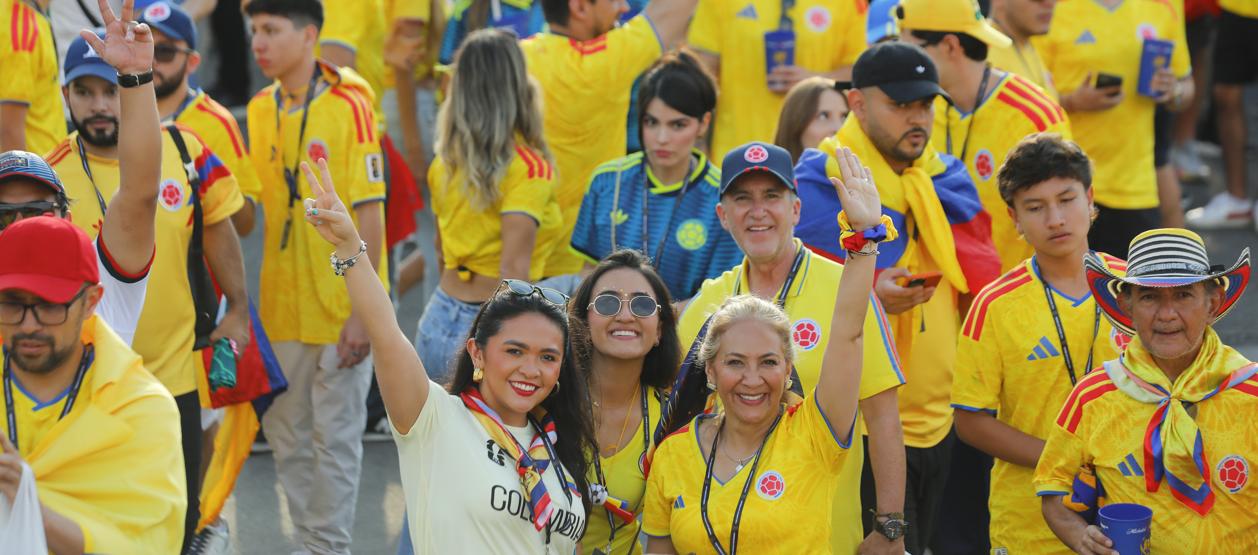 Los aficionados colombianos han acudido masivamente a los partidos de su Selección.