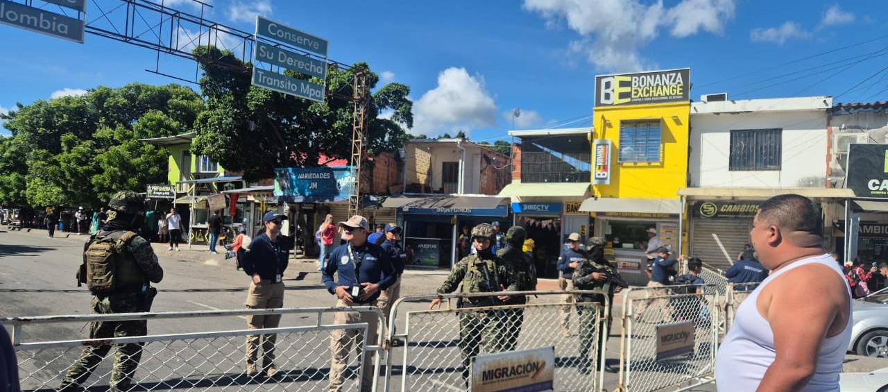 Cierre fronterizo entre Colombia y Venezuela. 