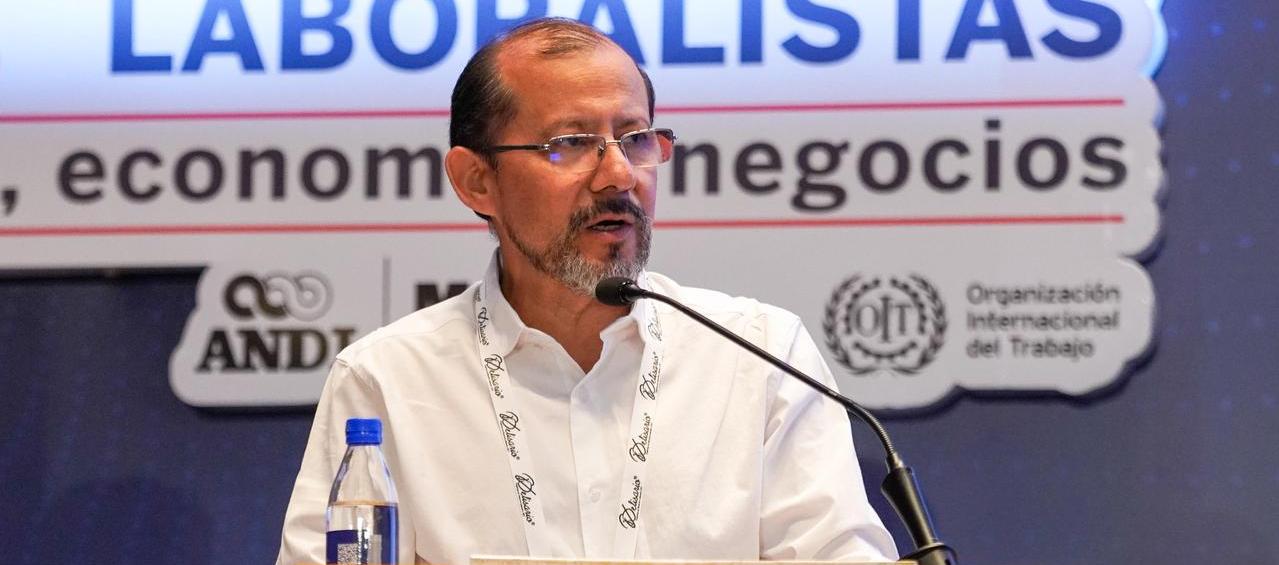 Ítalo Cardona, director de la Oficina de la OIT para los Países Andinos