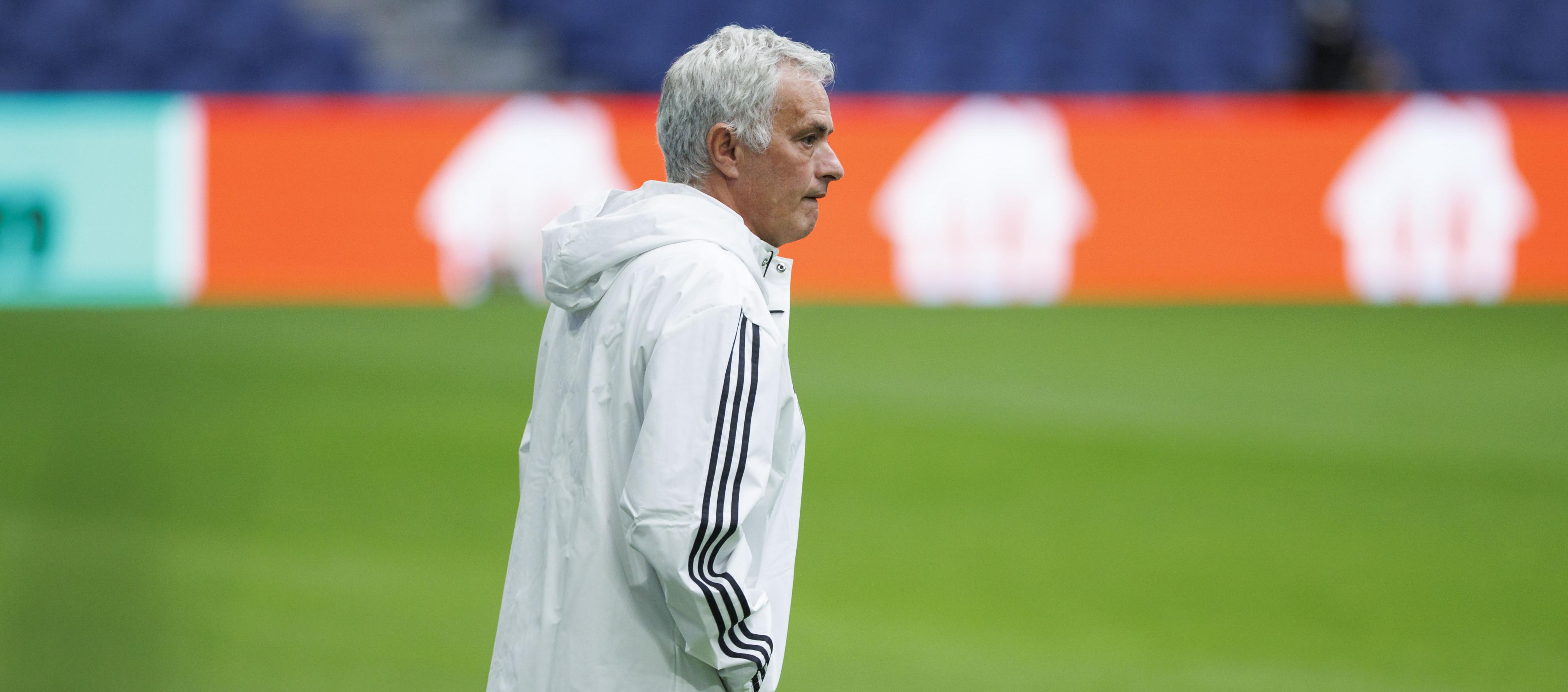 José Mourinho terminó invicto con el Benfica en la liga portuguesa.