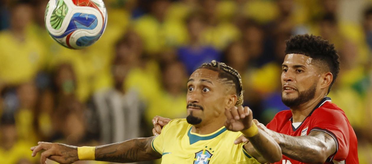 Raphinha durante el partido amistoso contra Panamá.