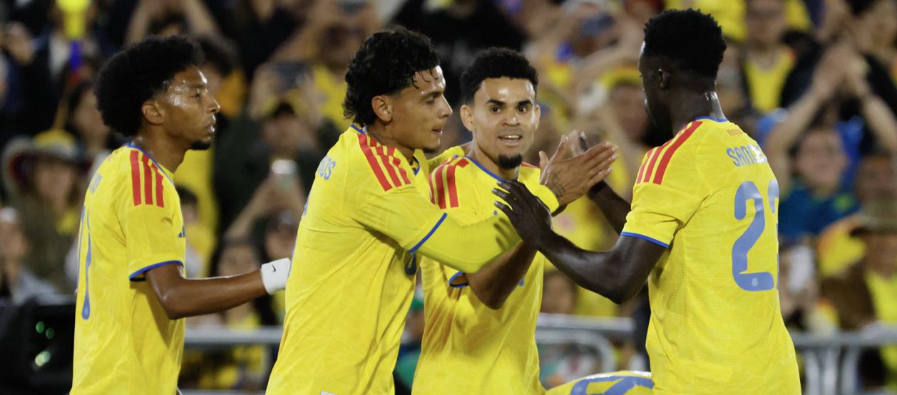Johan Mojica, Richard Ríos, Luis Díaz y Dávinson Sánchez, integrantes de la Selección Colombia.