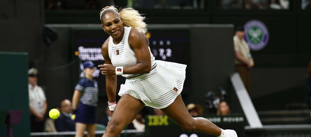 Serena Williams durante su partido contra la australiana Maya Joint. 