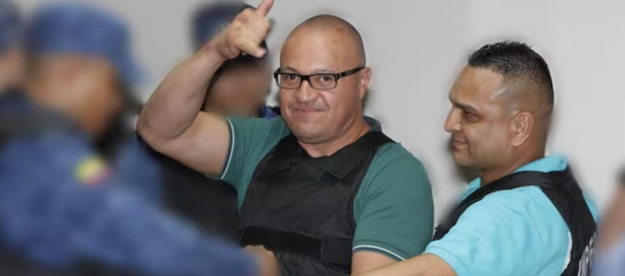 Alias 'Carlos Pesebre'. 