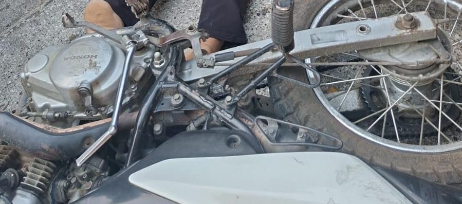 El joven quedó muerto en el lugar de los hechos. 