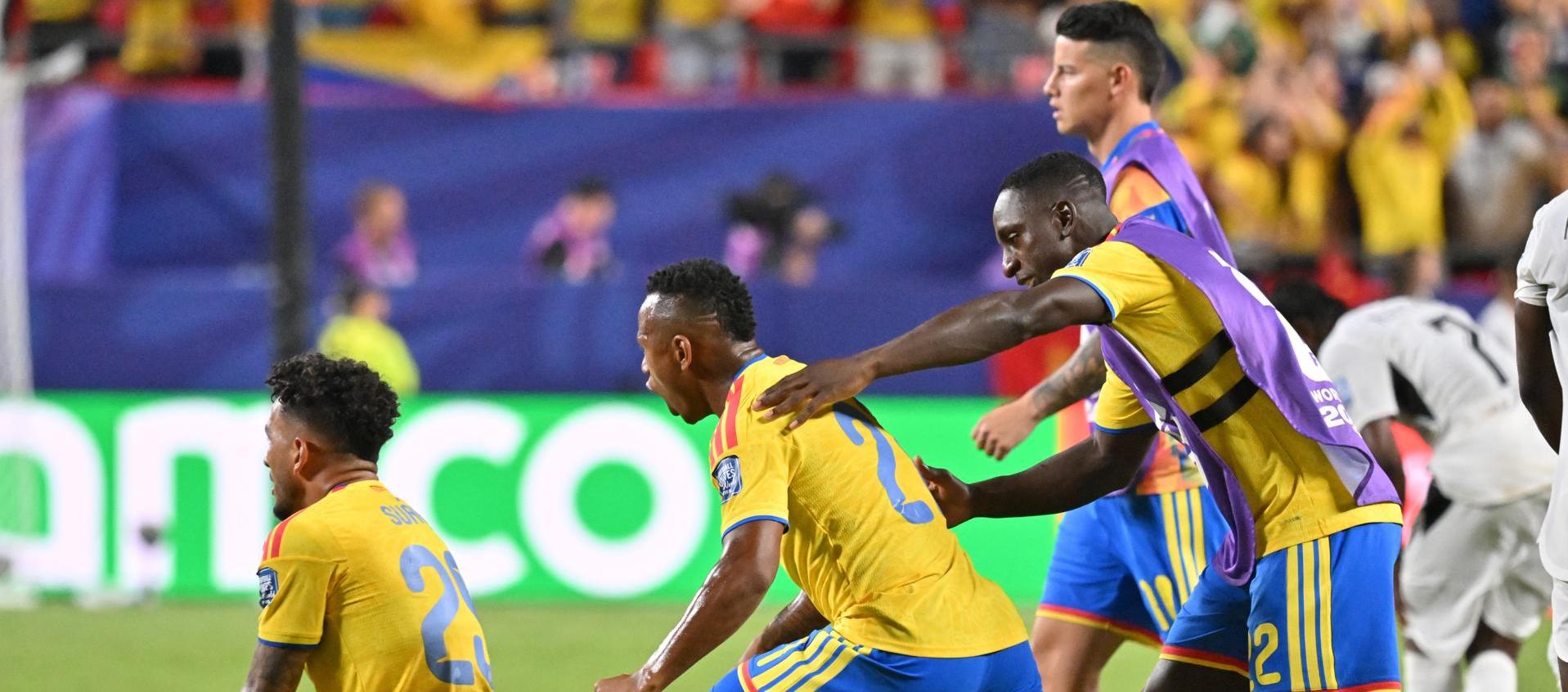 Colombia celebra el paso a octavos de final