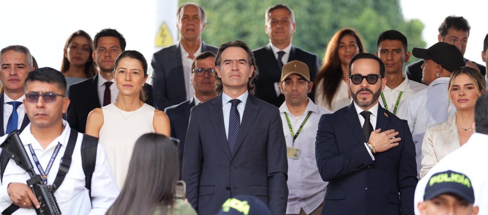 El Alcalde de Medellín, Federico Gutiérrez y el Presidente electo Abelardo De La Espriella.