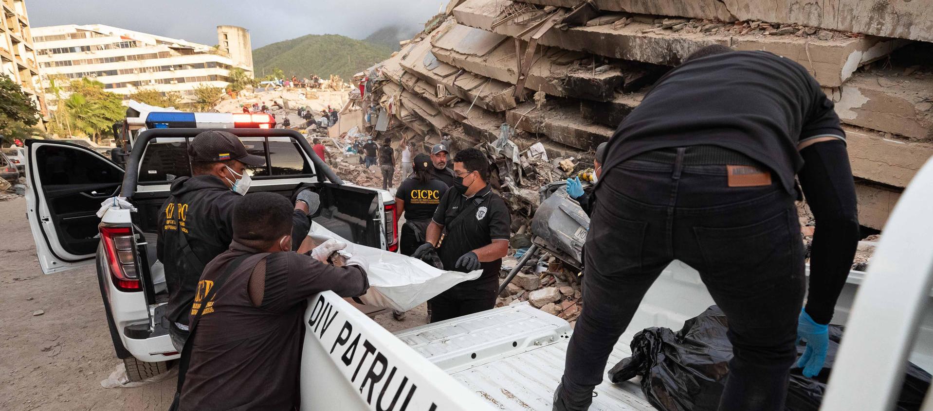 Funcionarios del Cicpc en La Guaira.