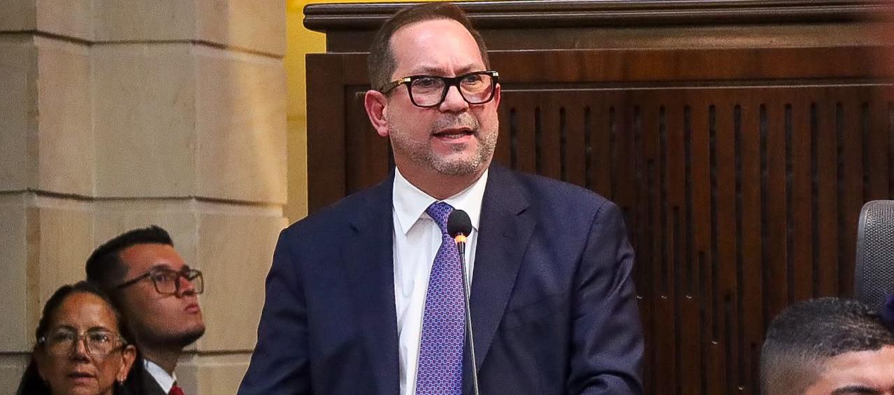 Lidio García, Presidente del Senado. 