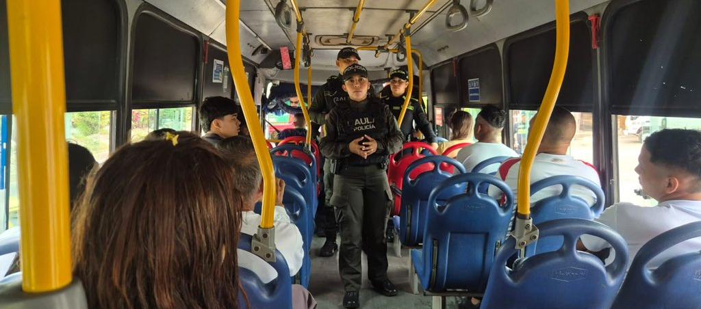 La Fuerza Pública incrementó los patrullajes en la ciudad. 