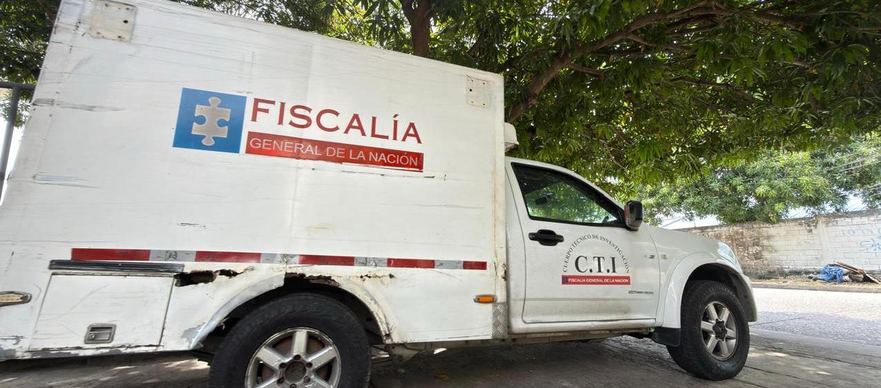 El cuerpo del motocarrista fue trasladado a Medicina Legal. 