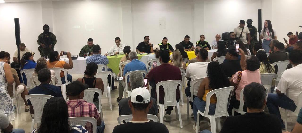 Reunión de autoridades de Puerto Colombia con líderes comunales