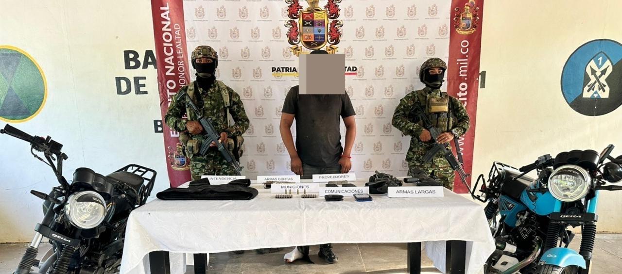 Hombre capturado por el Ejército en zona rural de Uribia.