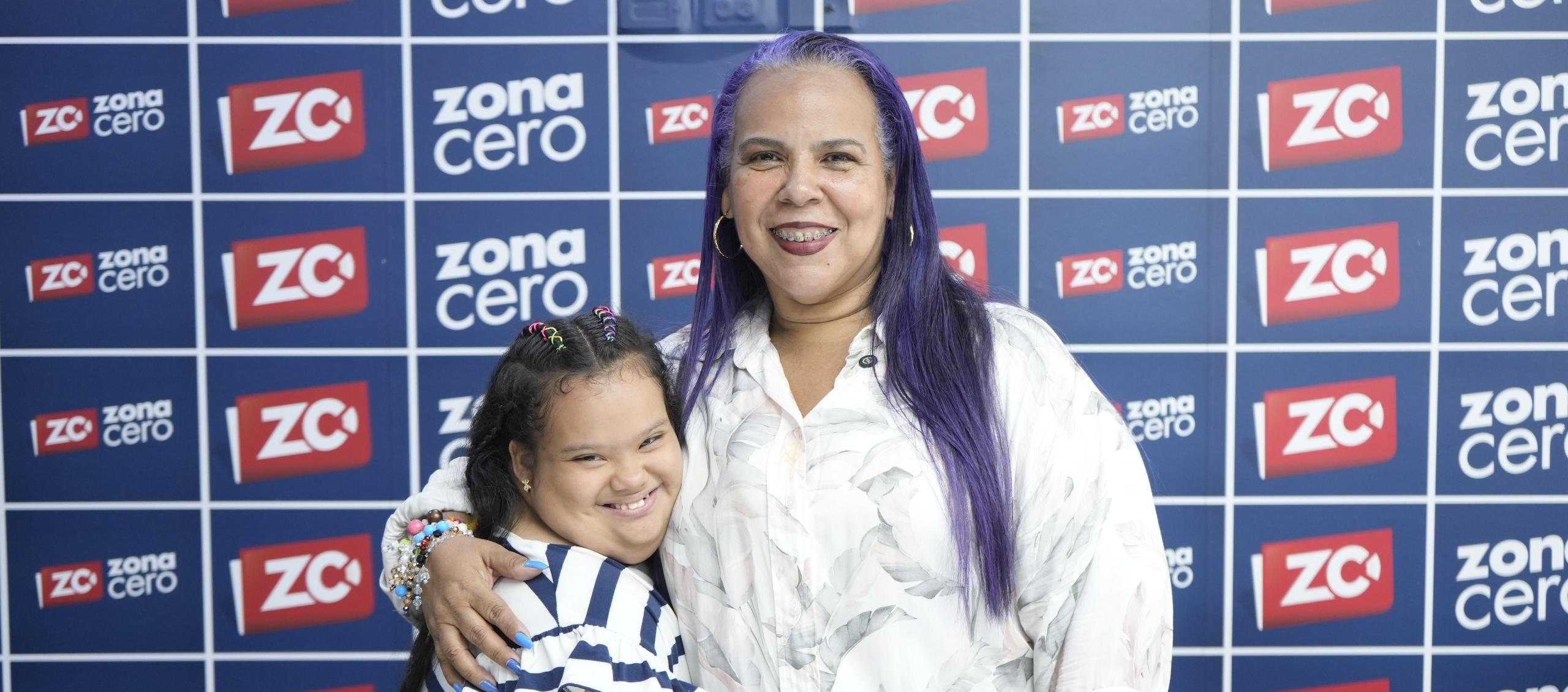 Vera Judith Diazgranados con su hija Verita.