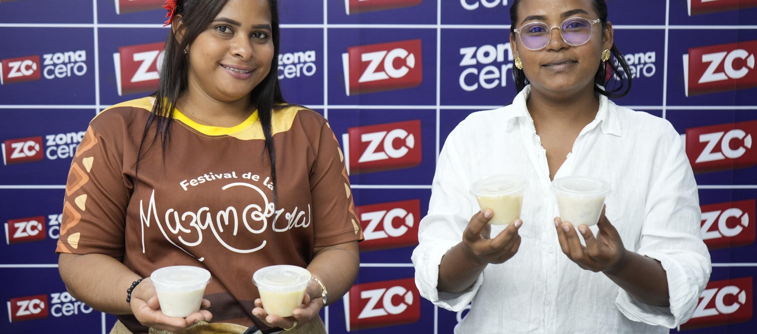 La coordinadora de Cultura de Repelón, Lizeth Carrillo, y la matrona Ingrid Espinoza. 